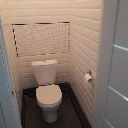 Двухкомнатная Квартира Рядом С Пл.Победы Apartament